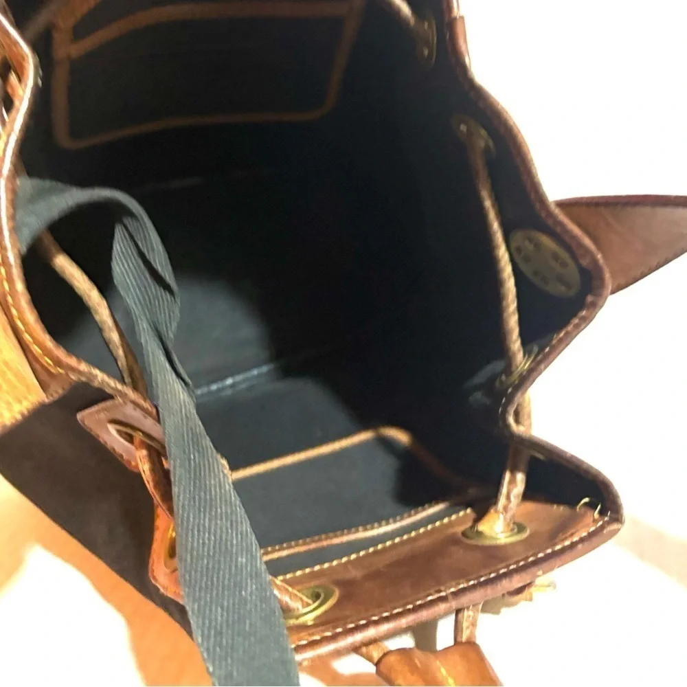 Elegant Black and Brown Bucket Bag